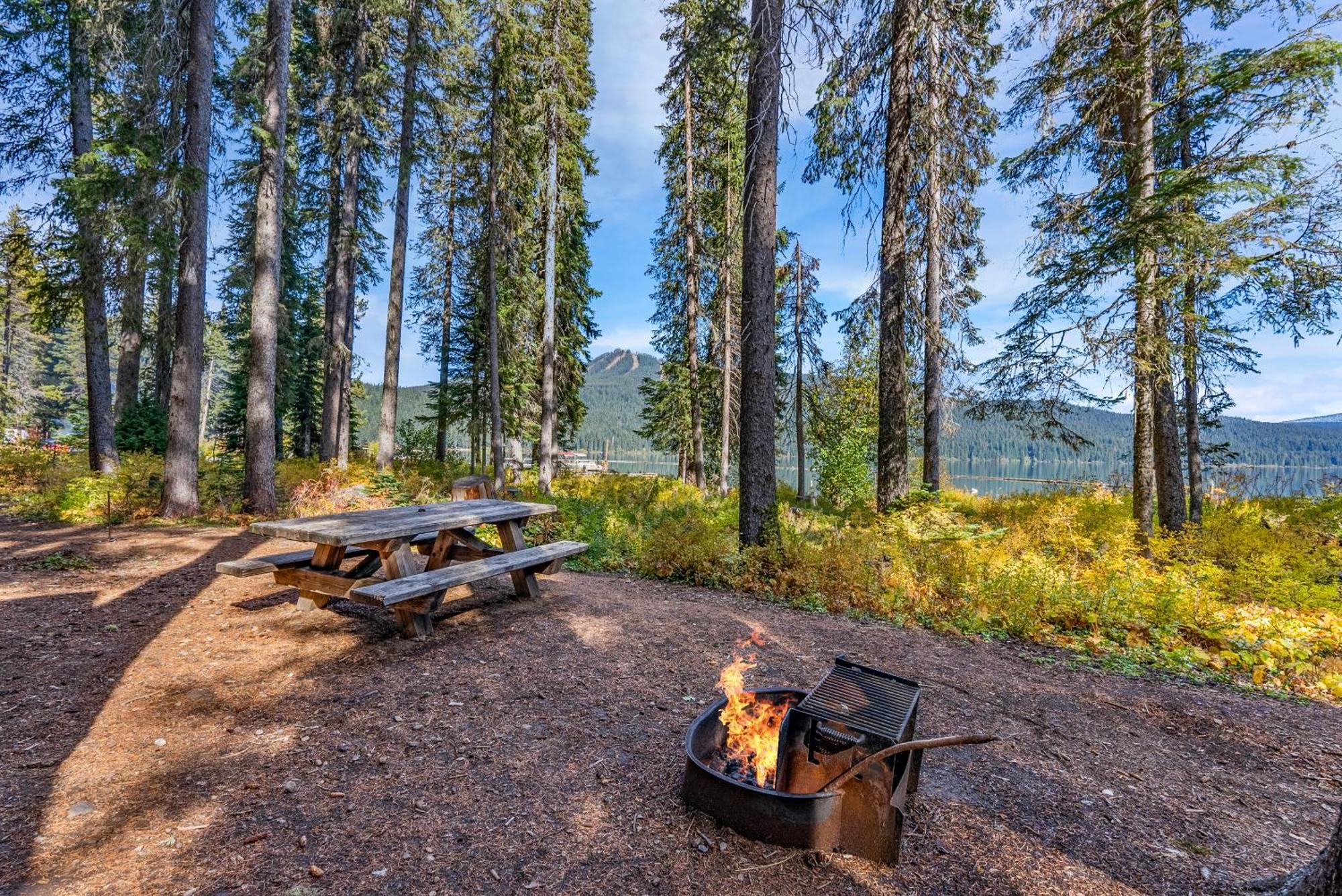 Shelter Cove Resort & Marina Odell Lake Luaran gambar